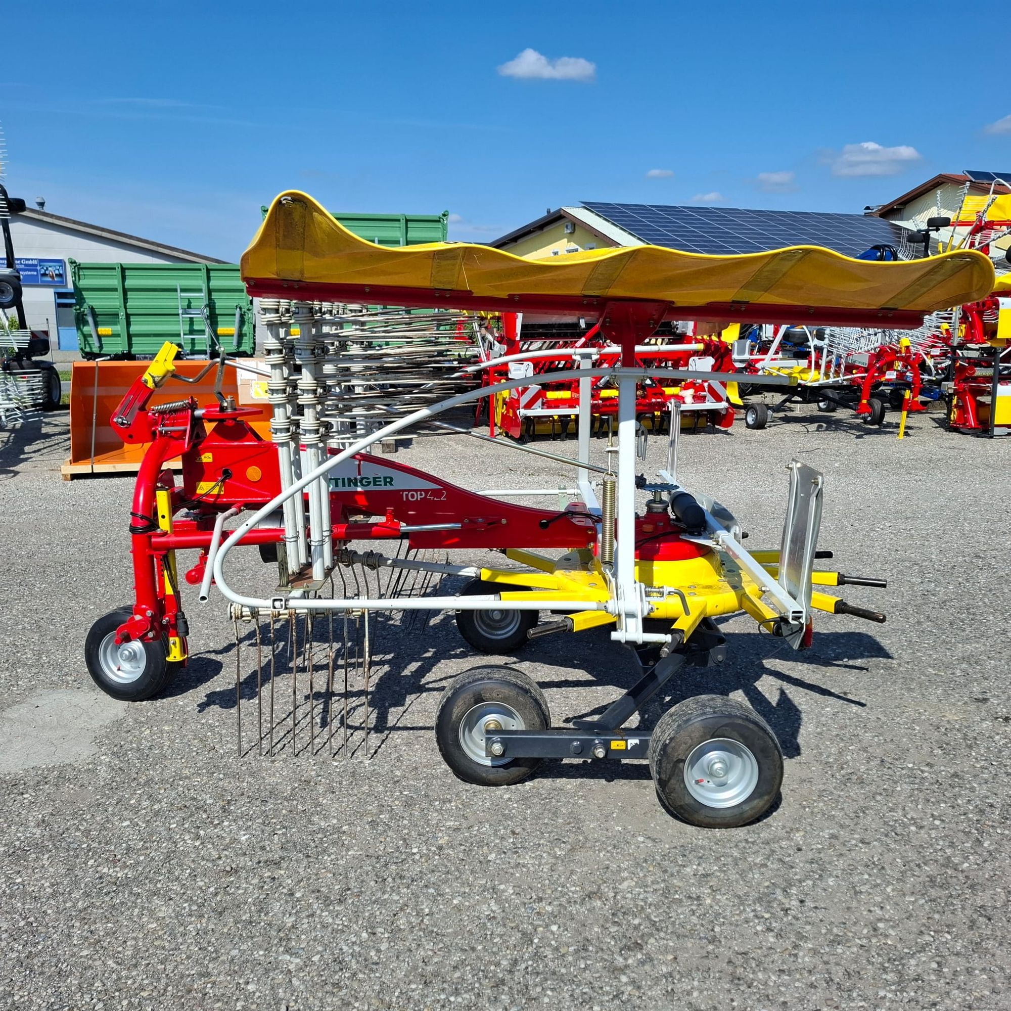 Pöttinger Top 422 Zgrabiarka pokosowa 7434 €