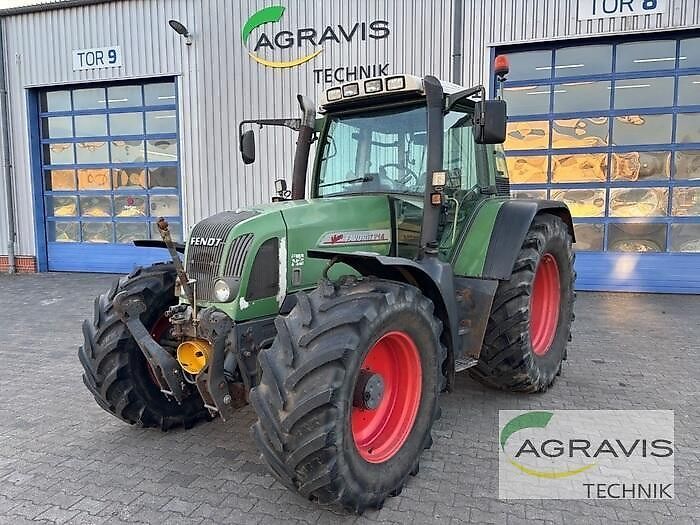 E-FARM: Fendt Favorit 714 Vario - Traktor - id SHVWLMW - 39.900 € - Baujahr: 2002 - Abgelesene Motorstunden: 11.733,Motorleistung (PS): 148,Deutschland