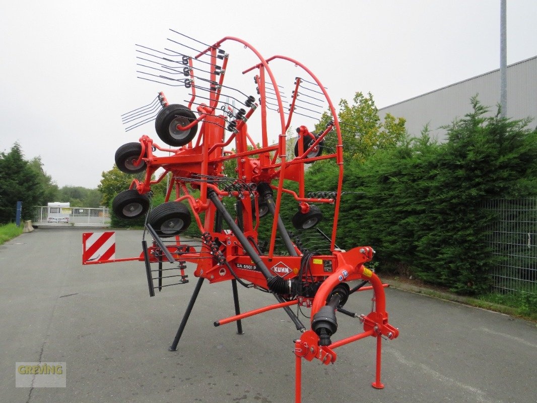 Kuhn GA 6501 P windrower €16,490