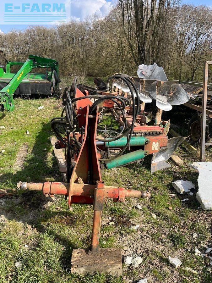 Kverneland PG 100 Pflug 12.000 €