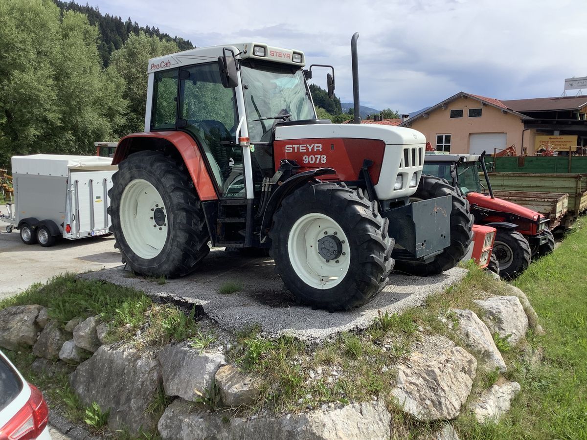 E-FARM: Steyr M9078 - Trattore - id 1BI5SNV - 27.965 € - Anno di costruzione: 1993 - Ore: 6.370,Potenza del motore: 77,Austria