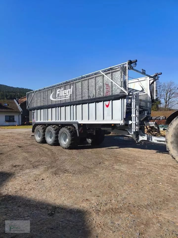 Fliegl gigant asw 391 Lade-/Silierwagen 97.357 €