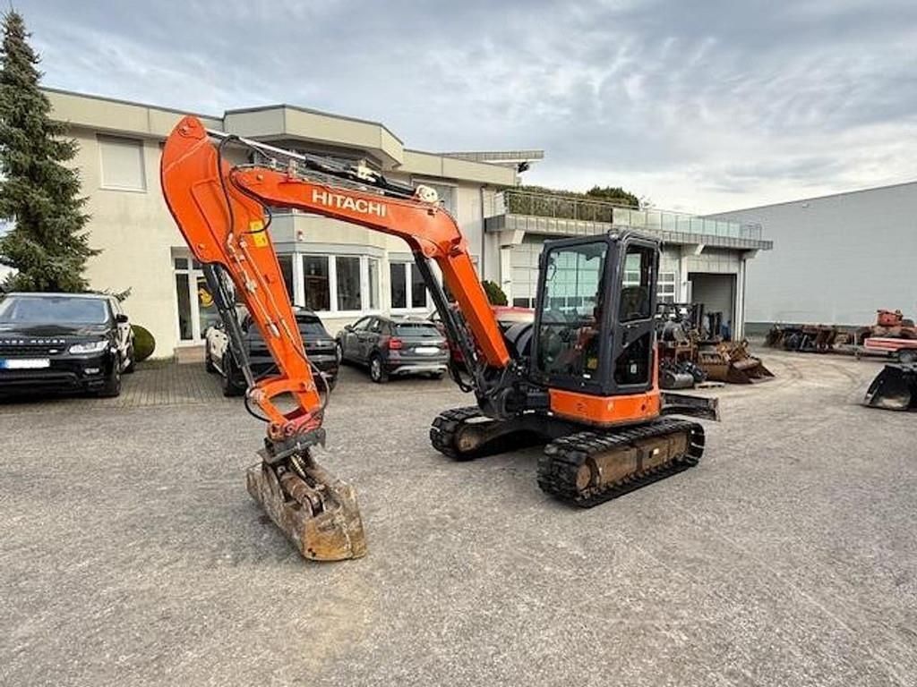Hitachi ZX55U-5A Mini excavator €29,000