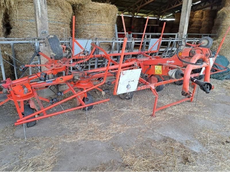E-FARM: Kuhn GF 8501 MH - Tedder - id LGENF6D - 6500 € - Año: 2007 - Francia