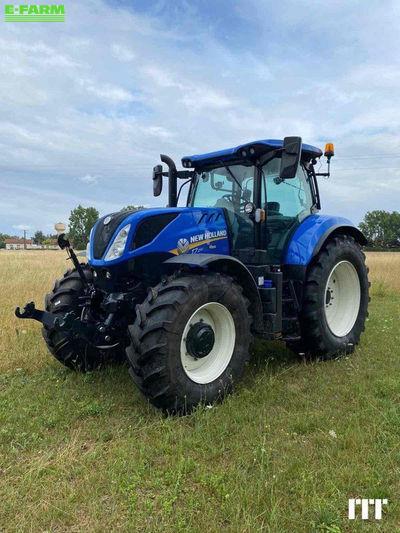 E-FARM: New Holland T7.210 Classic - Tractor - id L2NMBQK - €95,000 - Year of construction: 2023 - Engine hours: 670,Engine power (HP): 180,France