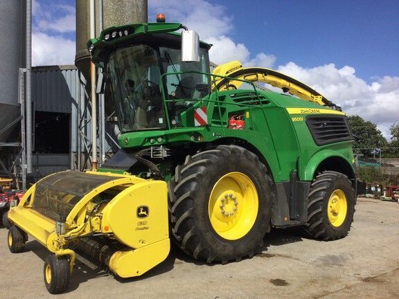 John Deere 9500 Combina de siloz autopropulsată 275.419 EUR