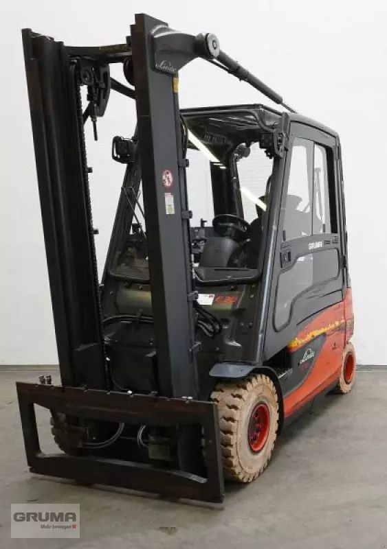 E-FARM: Linde e 30 l 387 - Chariot élévateur - id BBM8TFB - 9 900 € - Année: 2015 - Lecture du nombre d'heure: 15 352,Allemagne