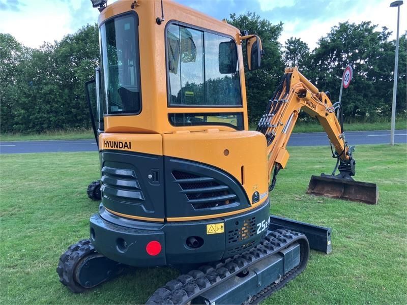 HYUNDAI 25z-9ak robex minigraver Mini excavator €32,007