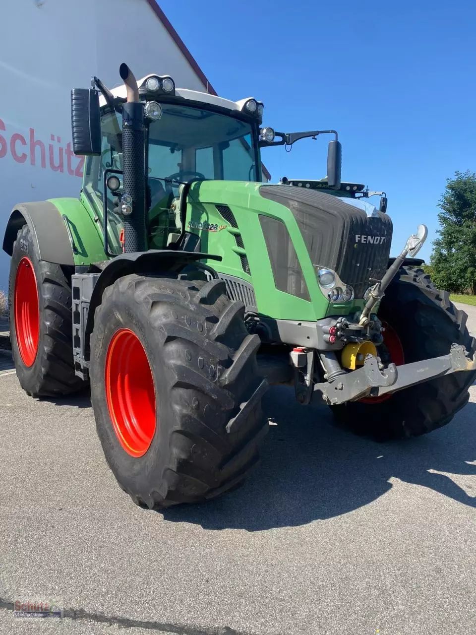 E-FARM: Fendt 828 Vario ProfiPlus - Traktor - id QLYKBGB - 81.250 € - Baujahr: 2014 - Abgelesene Motorstunden: 10.497,Motorleistung (PS): 280,Deutschland