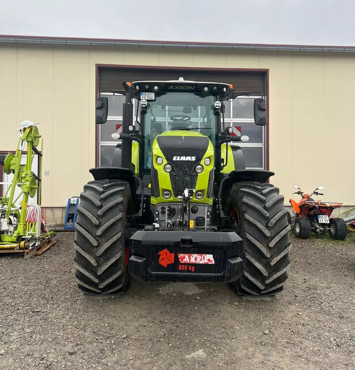 Claas Axion 870 CMATIC CEBIS Traktor 182.000 €