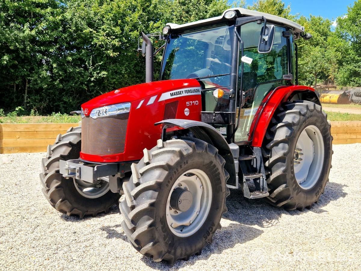 E-FARM: Massey Ferguson 5710 - Tractor - id AXRYEPW - 45.853 € - Año: 2017 - Potencia del motor: 95,Reino Unido