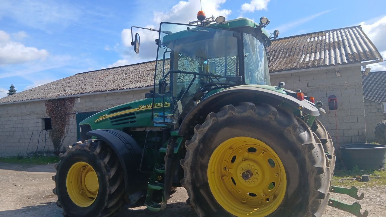 John Deere 7820 Traktor 70 000 €