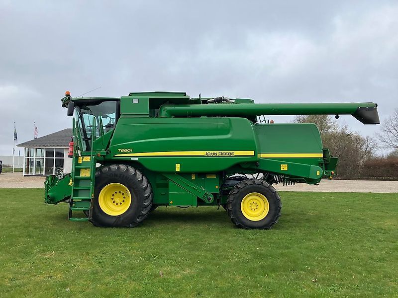 John Deere T 660i Комбайн 120 175 €
