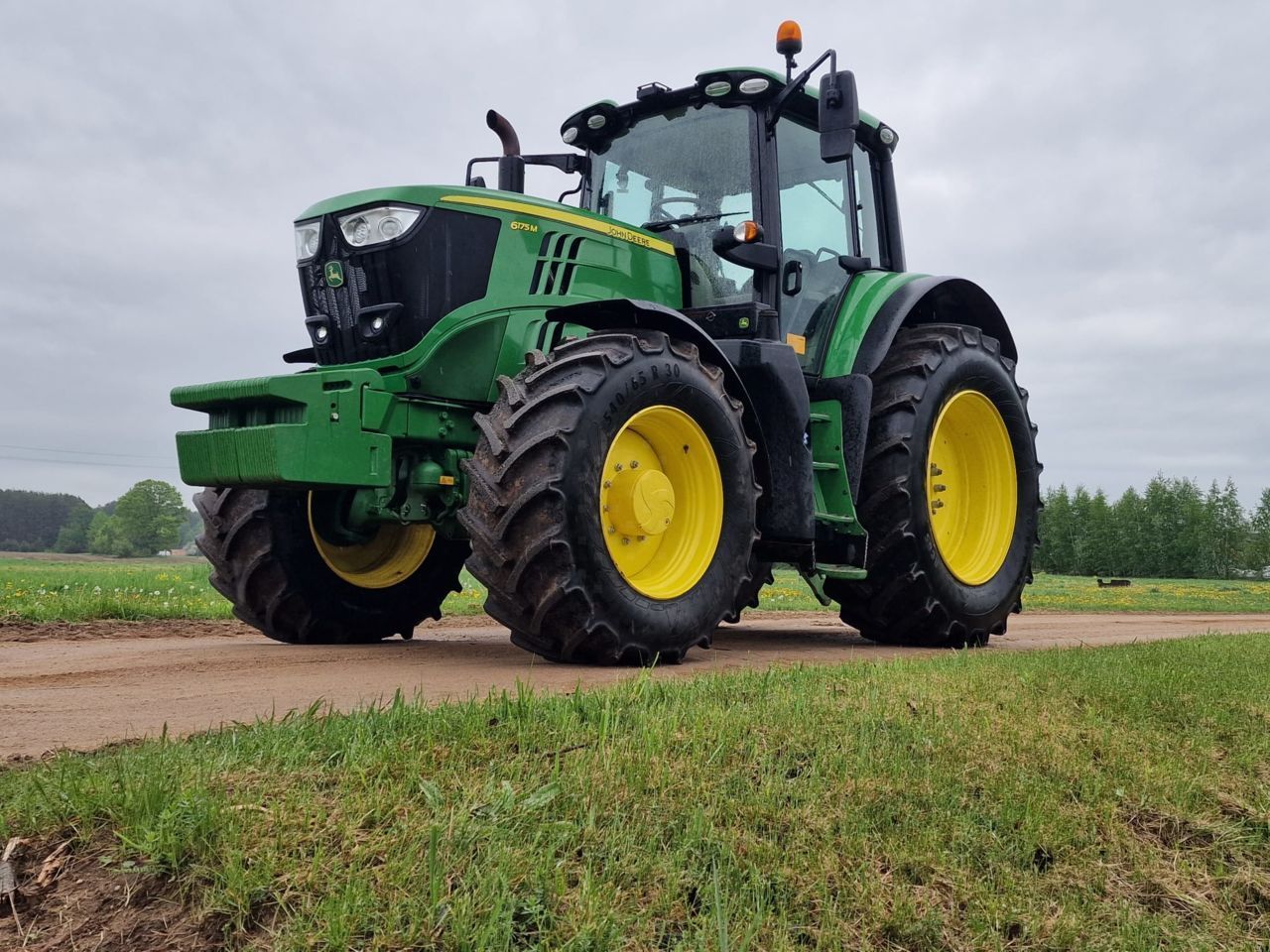 John Deere 6175 M Τρακτέρ 89.000 €