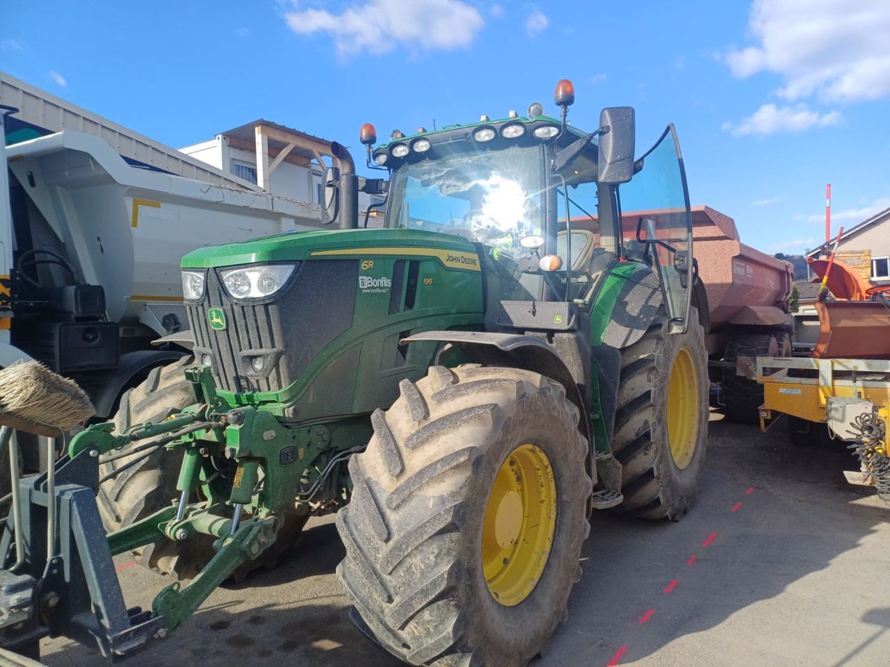 John Deere 6R 195 Tractor €135,000