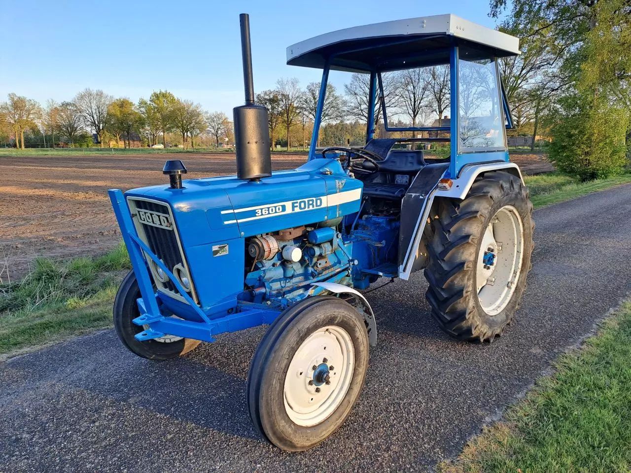 Ford 3600 Tractor