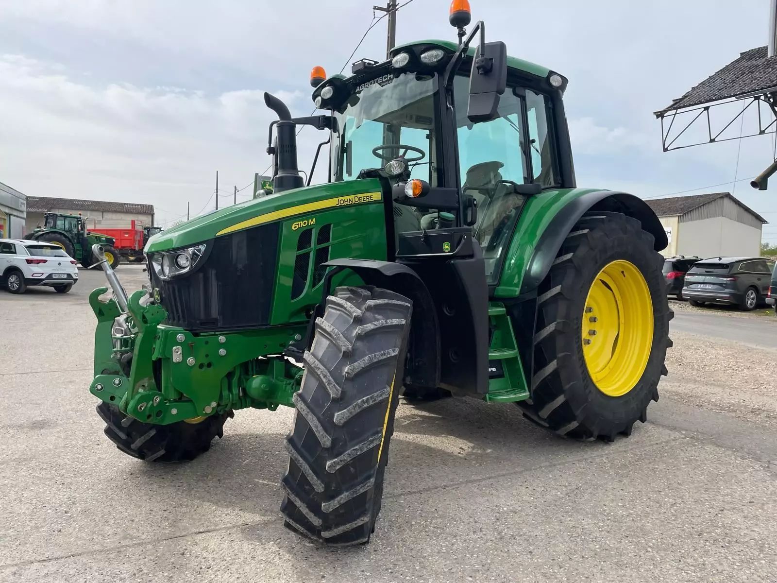 John Deere 6110 M Tractor €85,000