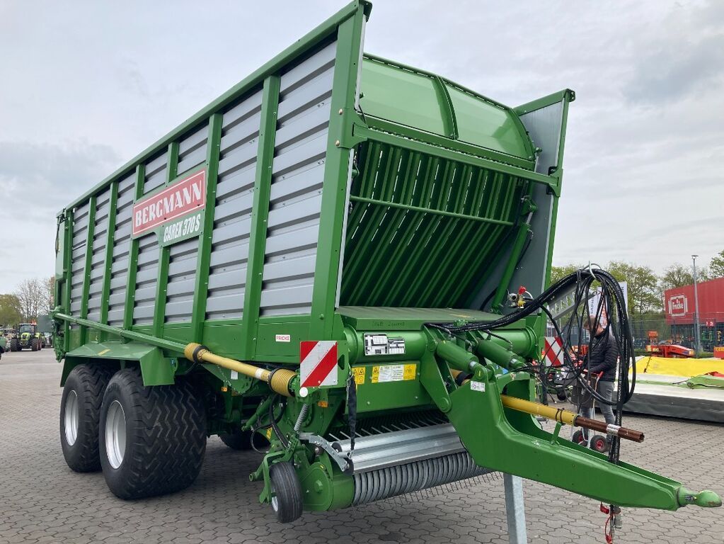 E-FARM: Bergmann Carex 370 S - Transporte de forraje - id WIHLHGL - 112.900 € - Año: 2024 - Alemania