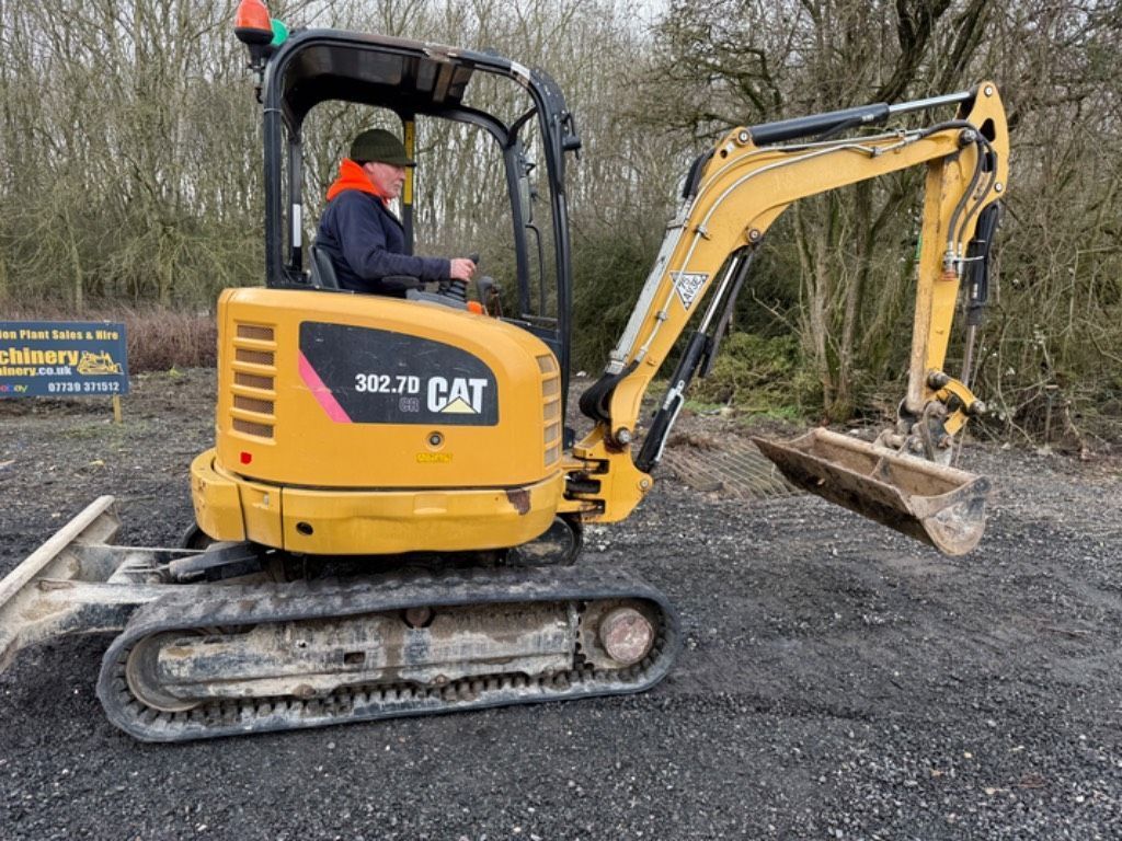Caterpillar 302.7 d cr Mini escavatore 14.364 €