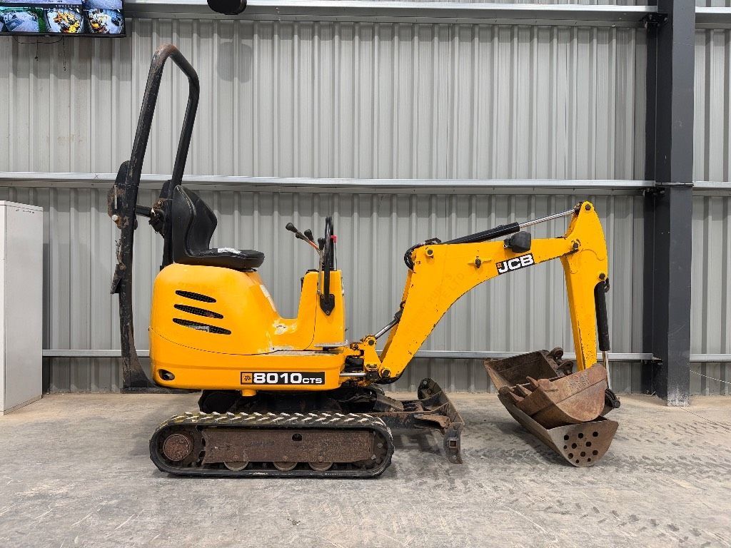JCB 8010 CTS Mini excavator €7,794