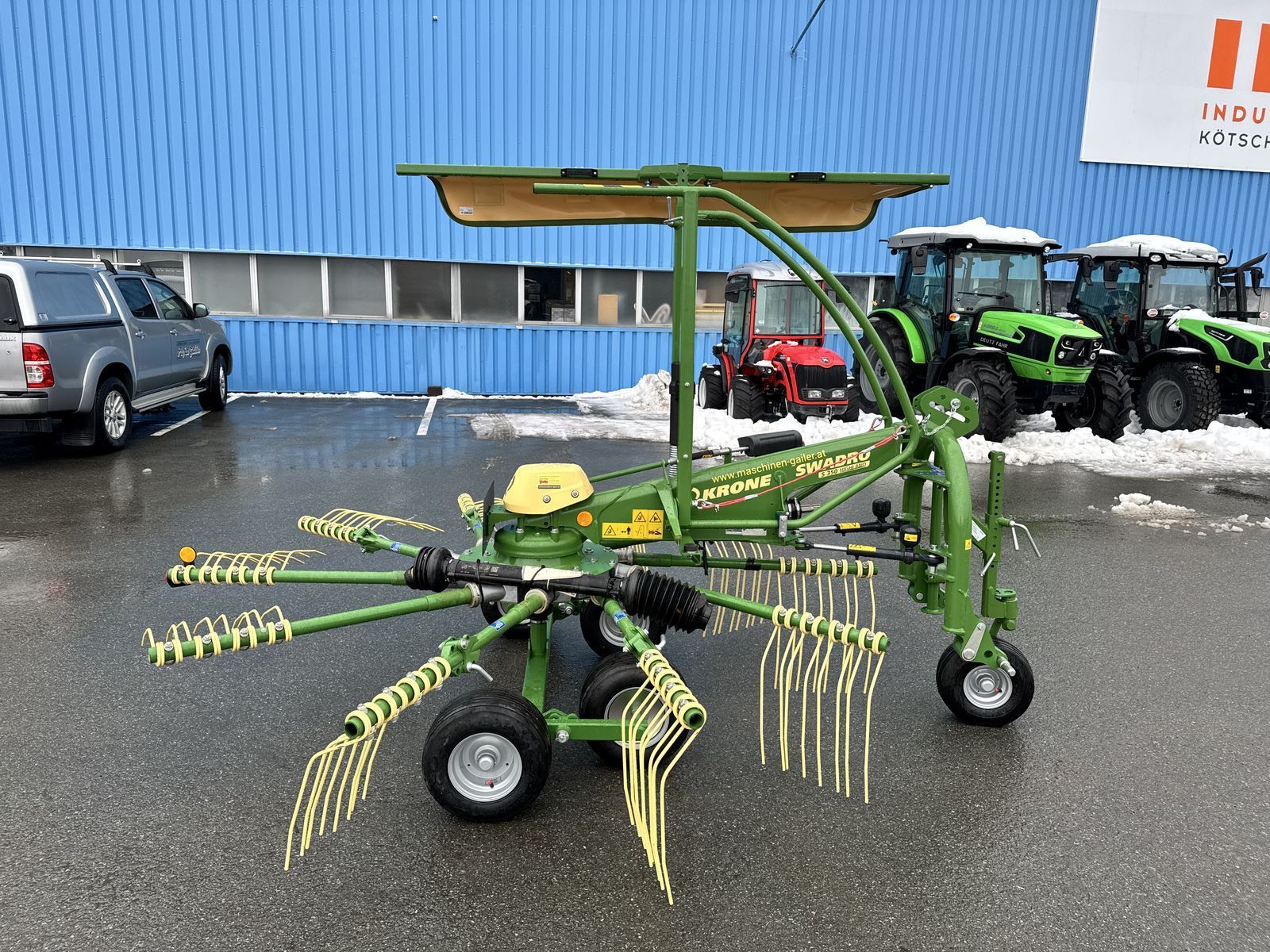 Krone Swadro S 350 Highland Tedder