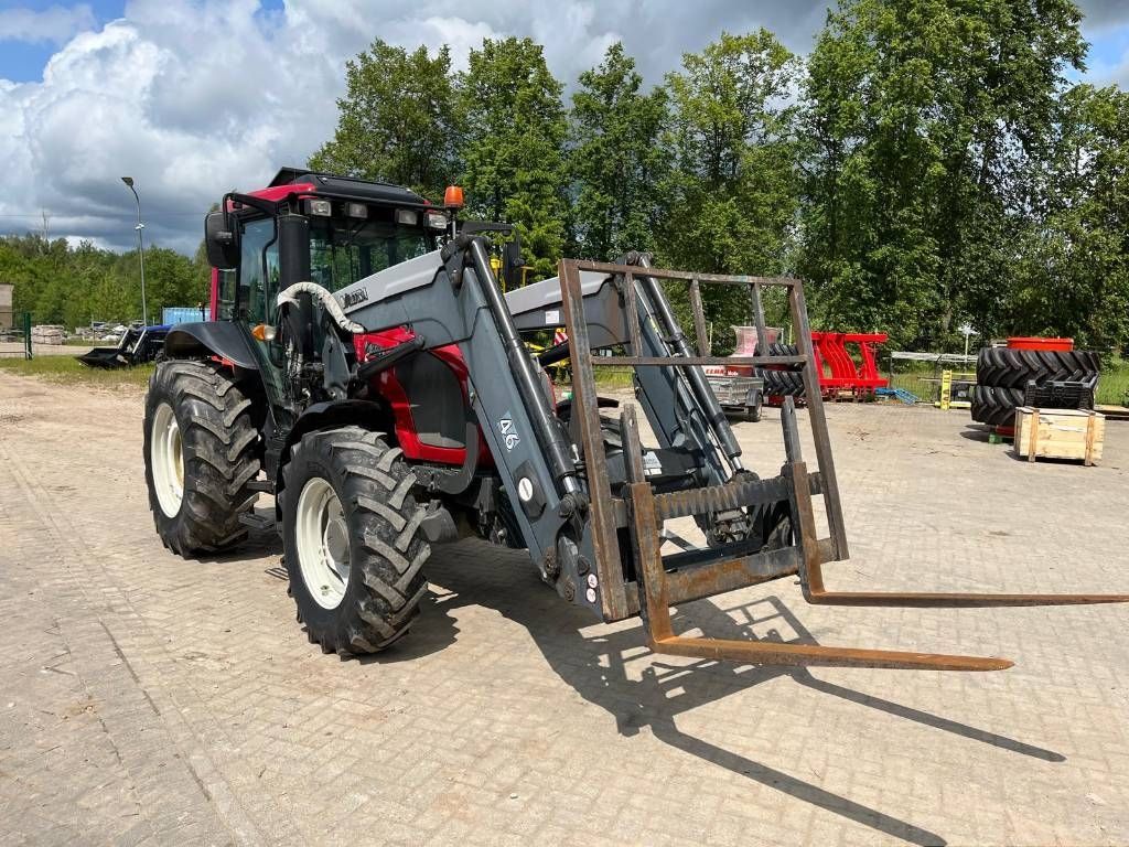 E-FARM: Valtra A93 - Tracteur - id NTH5TCY - 29 900 € - Année: 2015 - Lecture du nombre d'heure: 8 449,Puissance du moteur (chevaux): 102,Lettonie