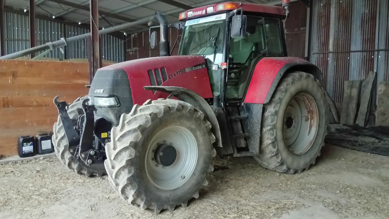 E-FARM: Case IH CVX 1190 - Tractor - id I2WHC34 - 37.000 € - Año: 2005 - Horas: 7700,Potencia del motor: 192,Francia