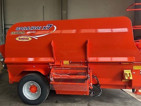 Seko samurai 7 x 450/90 (x = niedrige bauhöhe) Mixer feeder