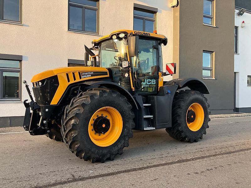 JCB Fastrac 4220 iCON Tractor €169,900
