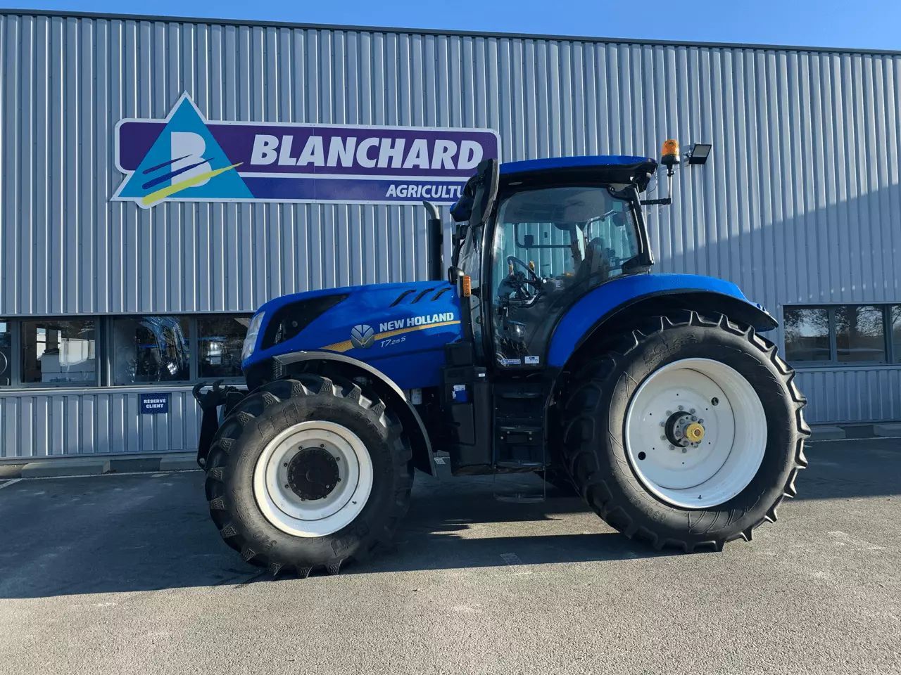 E-FARM: New Holland T7.215 S - Tractor - id VER2SH5 - 95.000 € - Año: 2022 - Horas: 1638,Potencia del motor: 215,Francia