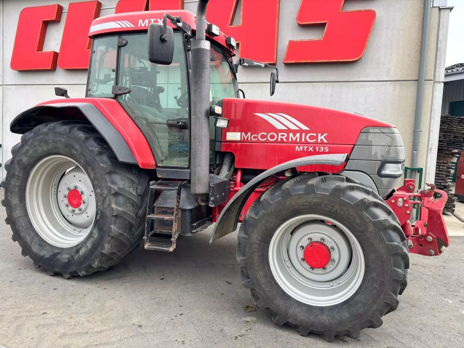 McCormick MTX 135 Traktor 37 611 €