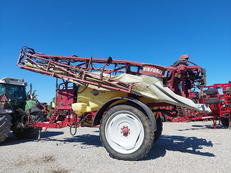 E-FARM: Hardi commander plus 4200 - 28m twin - Pulverizador - id P1KHZMA - 8715 € - Año: 2004 - Dinamarca