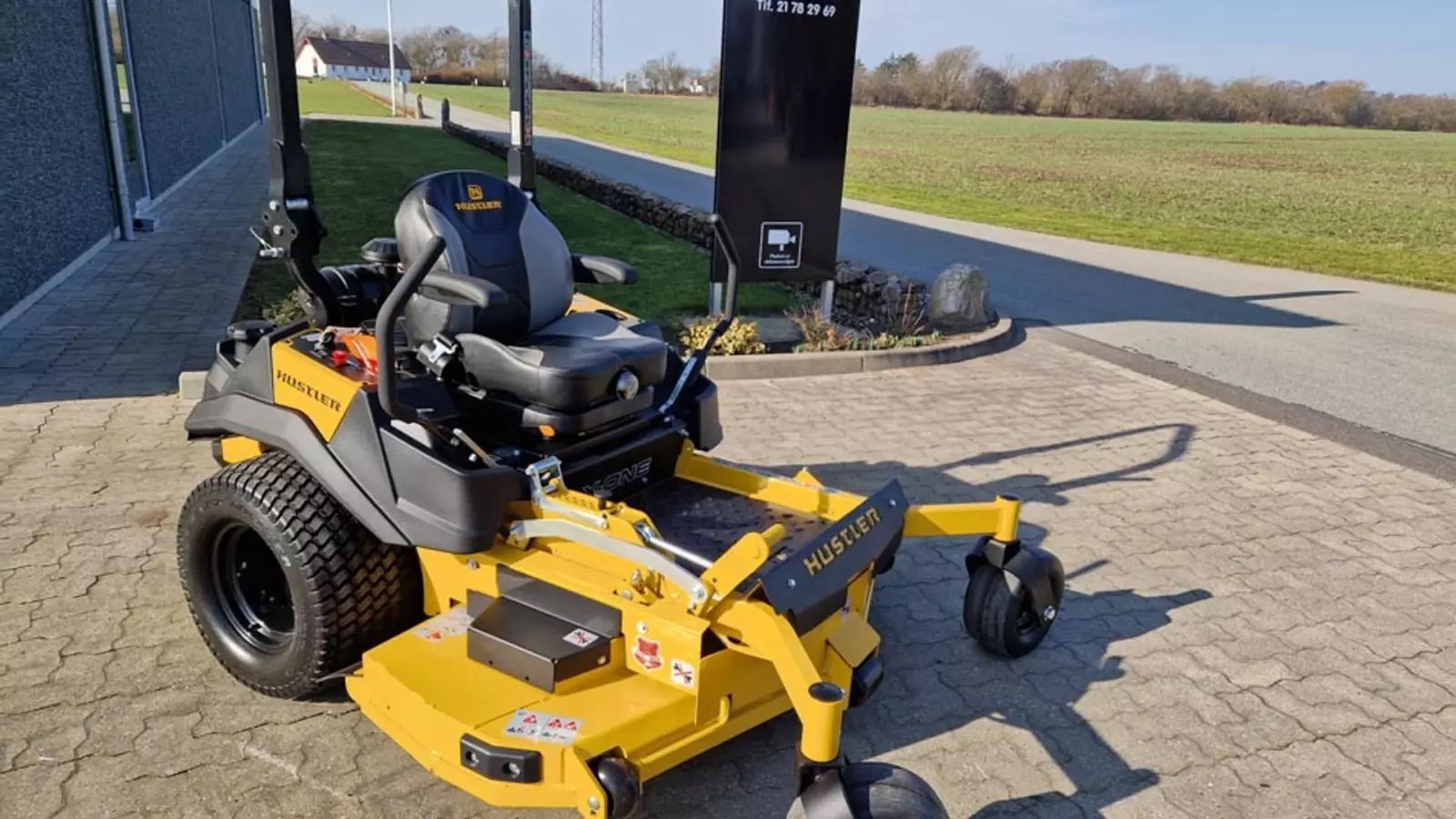 Hustler x one 60 " Cortadora de césped 15.657 €