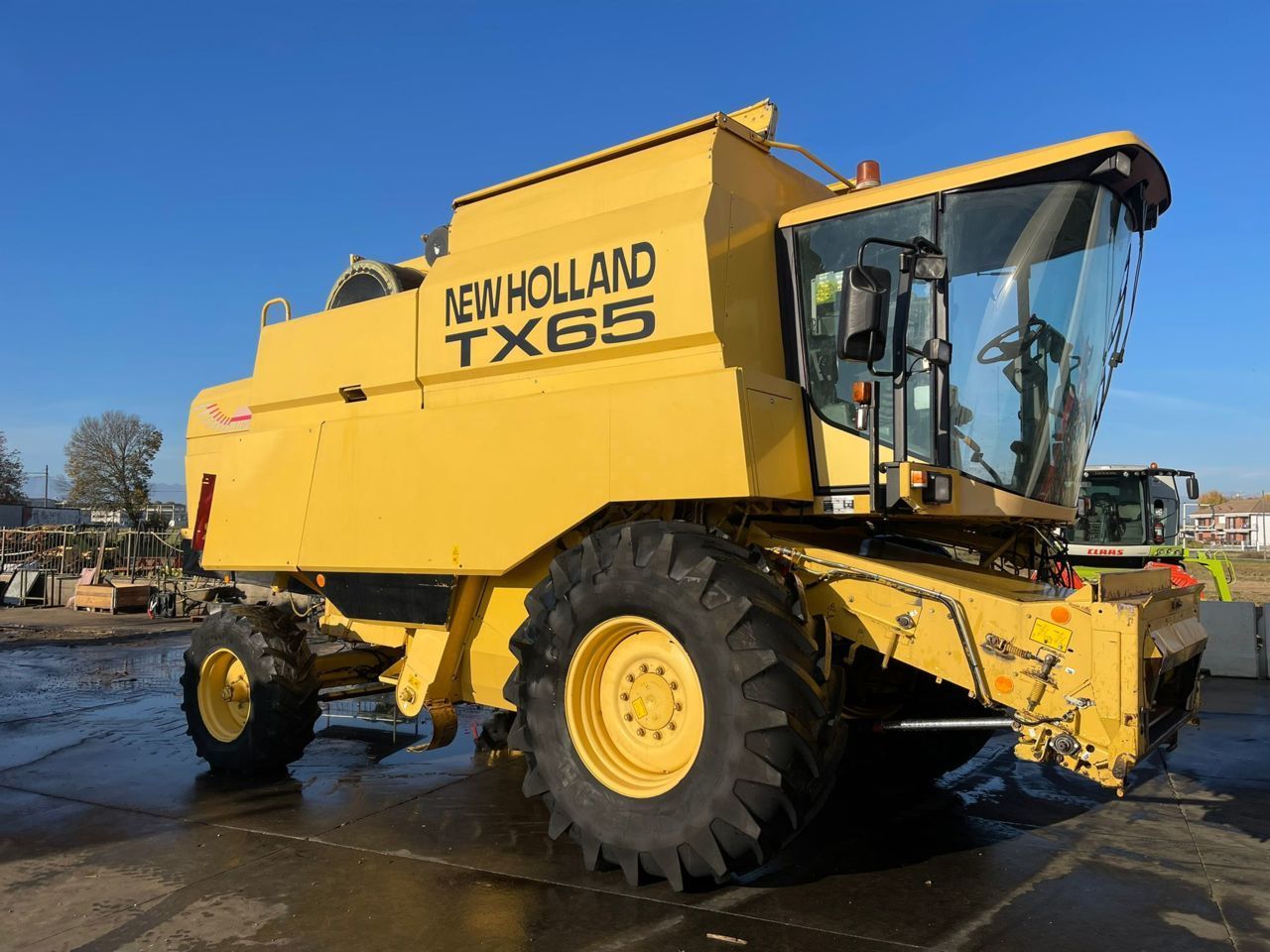 New Holland TX 65 Plus Kombajn zbożowy