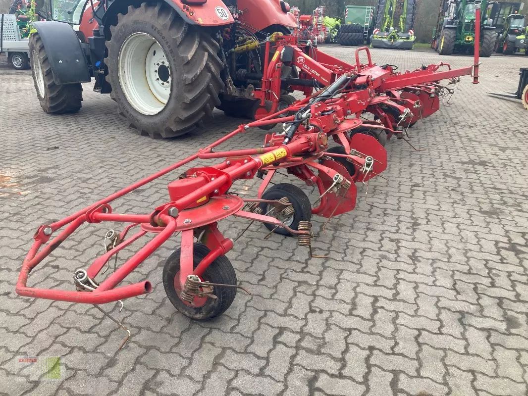 E-FARM: Lely lotus stabilo - Faneuse - id IRP3ULG - 5 900 € - Année: 2016 - Allemagne