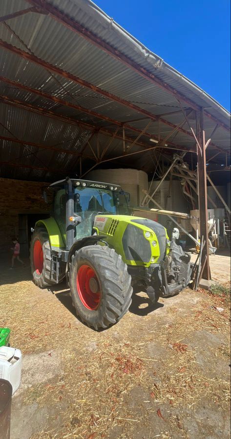 E-FARM: Claas Arion 620 - Tractor - id YJMPJEN - €67,000 - Year of construction: 2016 - Engine hours: 3,600,Engine power (HP): 140,France