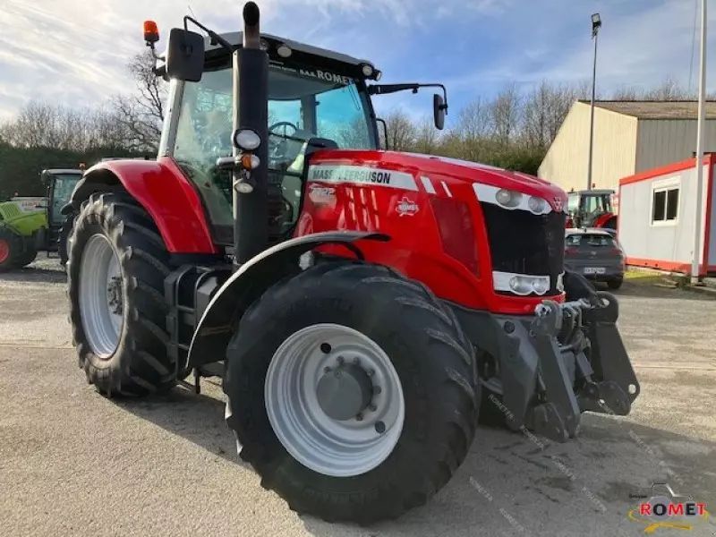 E-FARM: Massey Ferguson 7722 Efficient - Traktor - id DNHU2AA - 78.925 € - Baujahr: 2015 - Abgelesene Motorstunden: 5.357,Motorleistung (PS): 220,Frankreich