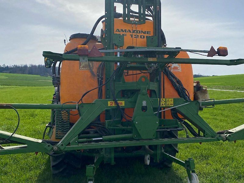 E-FARM: Amazone uf 1200 - Pulvérisateur - id QBDAS4F - 11 500 € - Année: 2005 - Allemagne
