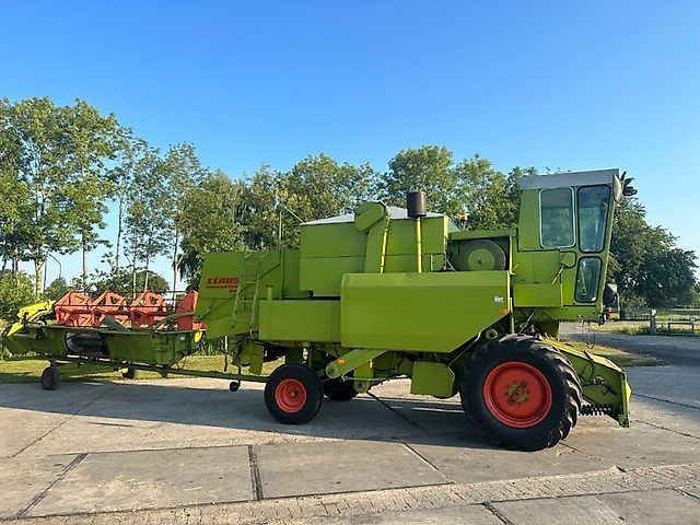 E-FARM: Claas dominator 80 - Kombainas - id FNQTTHN - Gamybos metai: 1974 - Variklio darbo valandos: 3 505,Nyderlandai