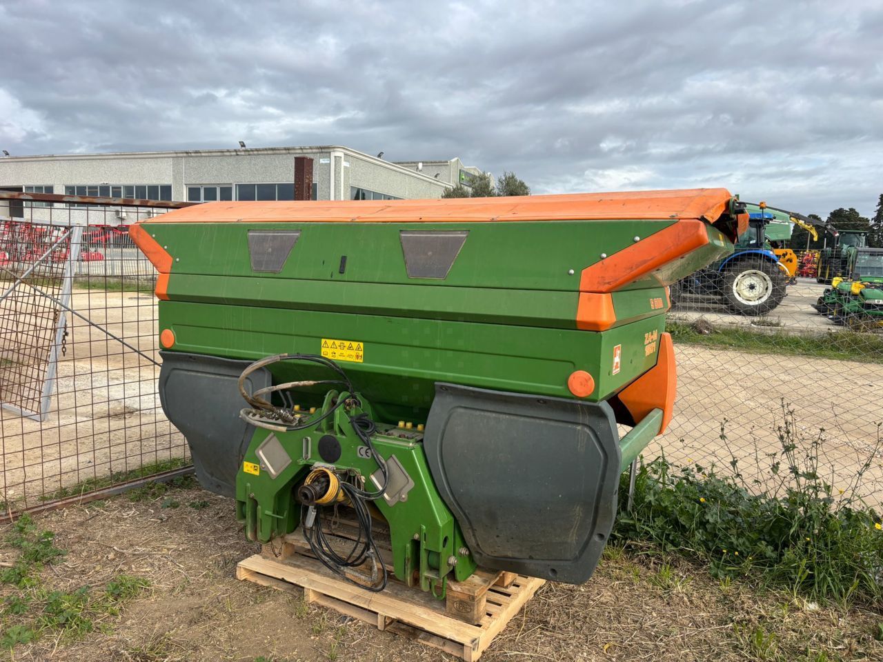 Amazone za-m 1500 profis Fertiliser spreader €12,500