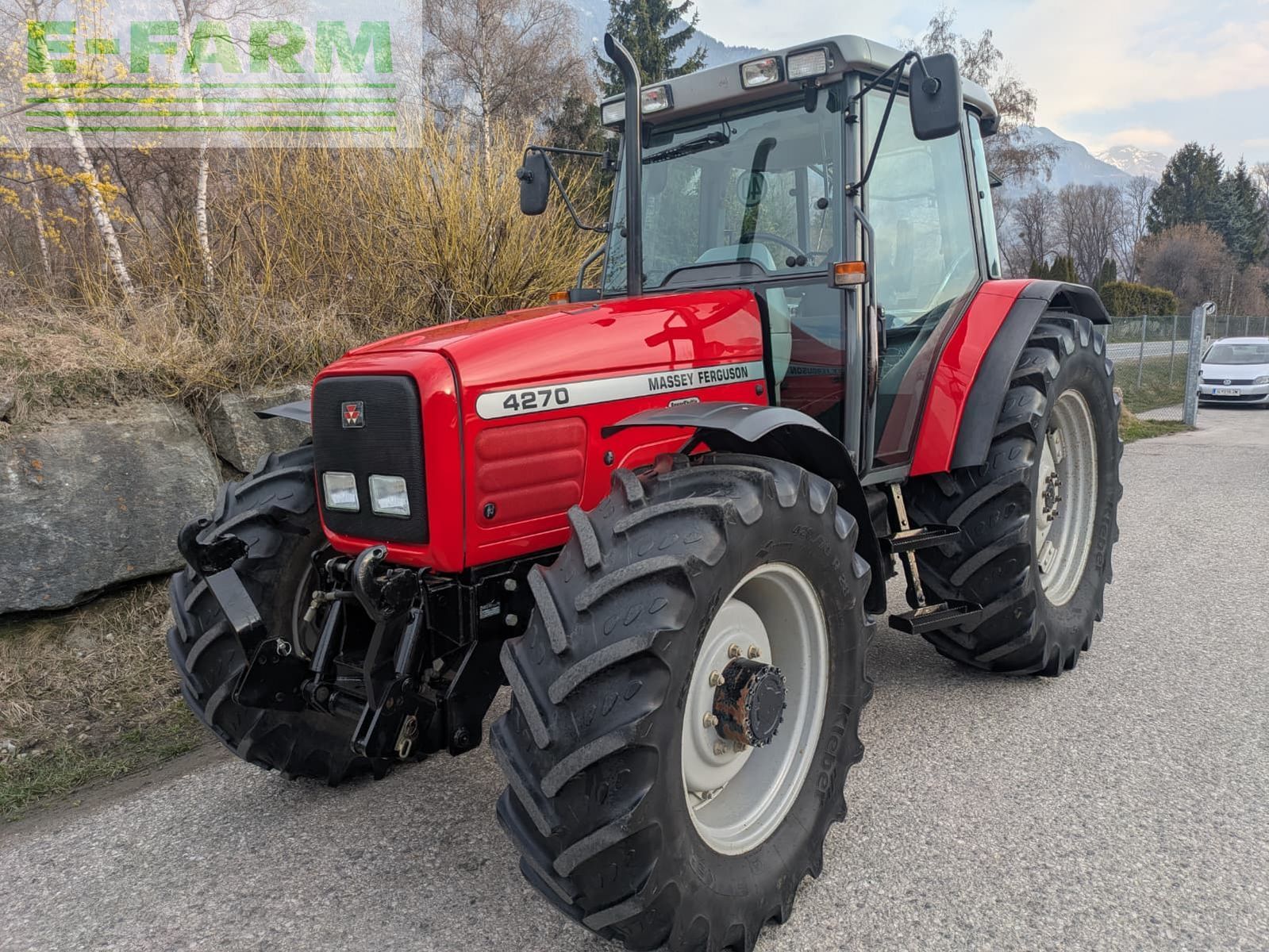 Massey Ferguson 4270 Tractor €36,750