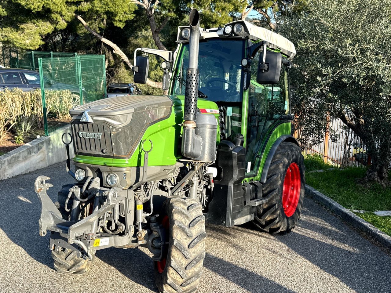 Fendt 209 V Vario Tractor €85,000
