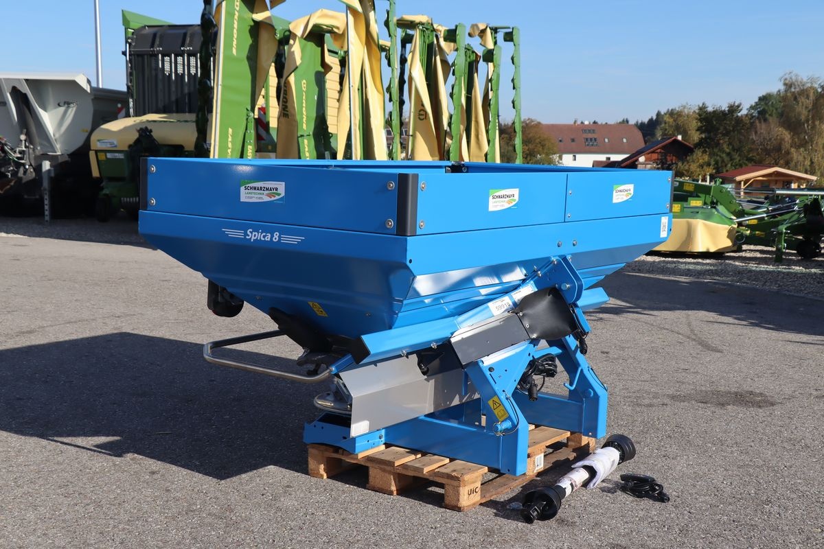 Lemken spica 8/1500 tribord fertiliserspreaders €6,280