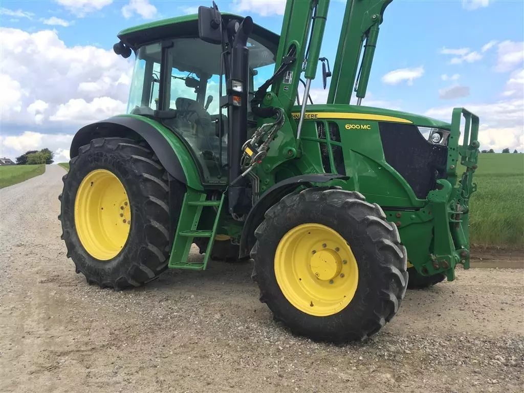 John Deere 6110 MC Tractor 46.822 €