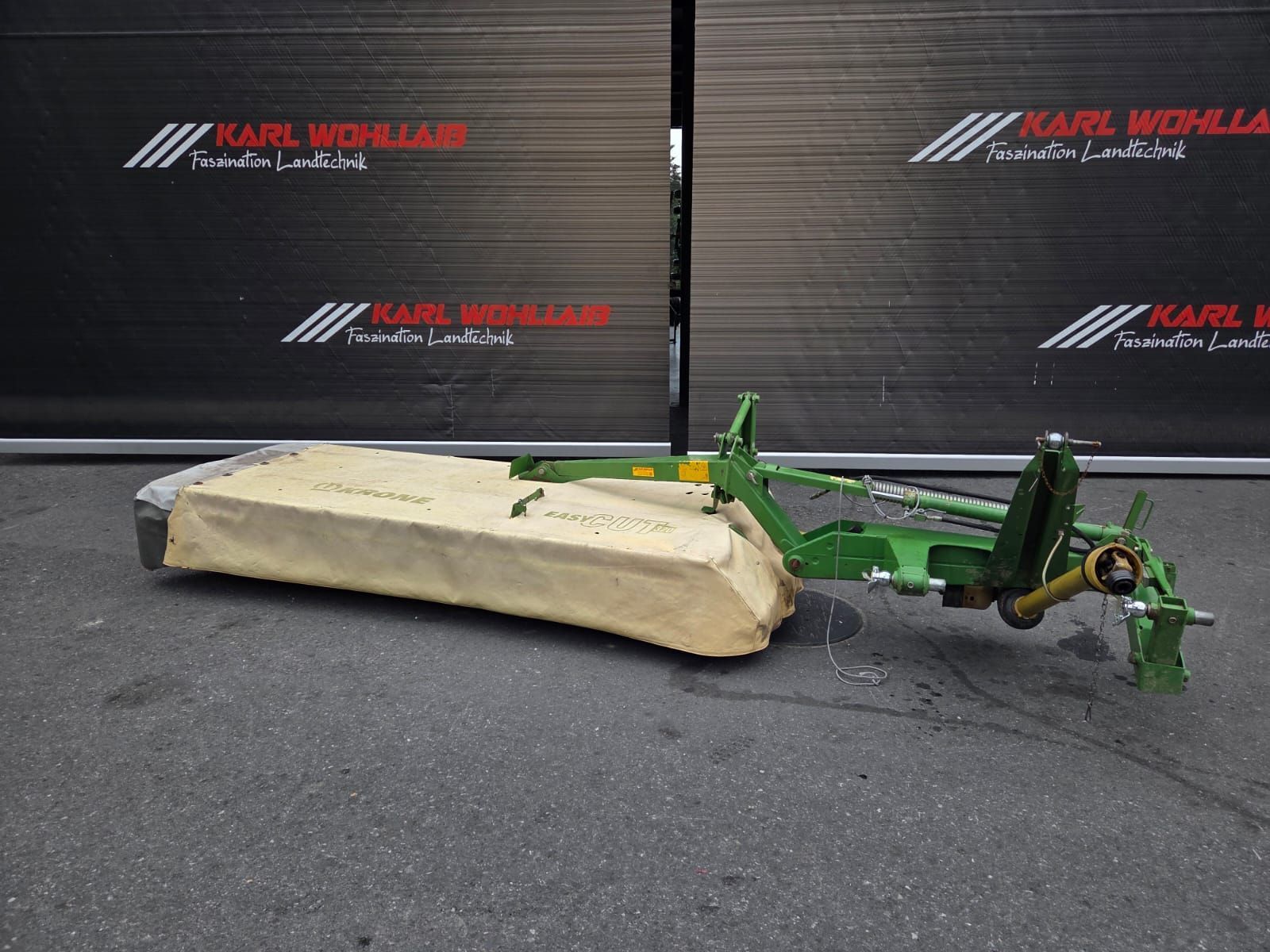 E-FARM: Krone easy cut r 320 - Segadora - id 4HE3VTF - 6000 € - Año: 2008 - Austria