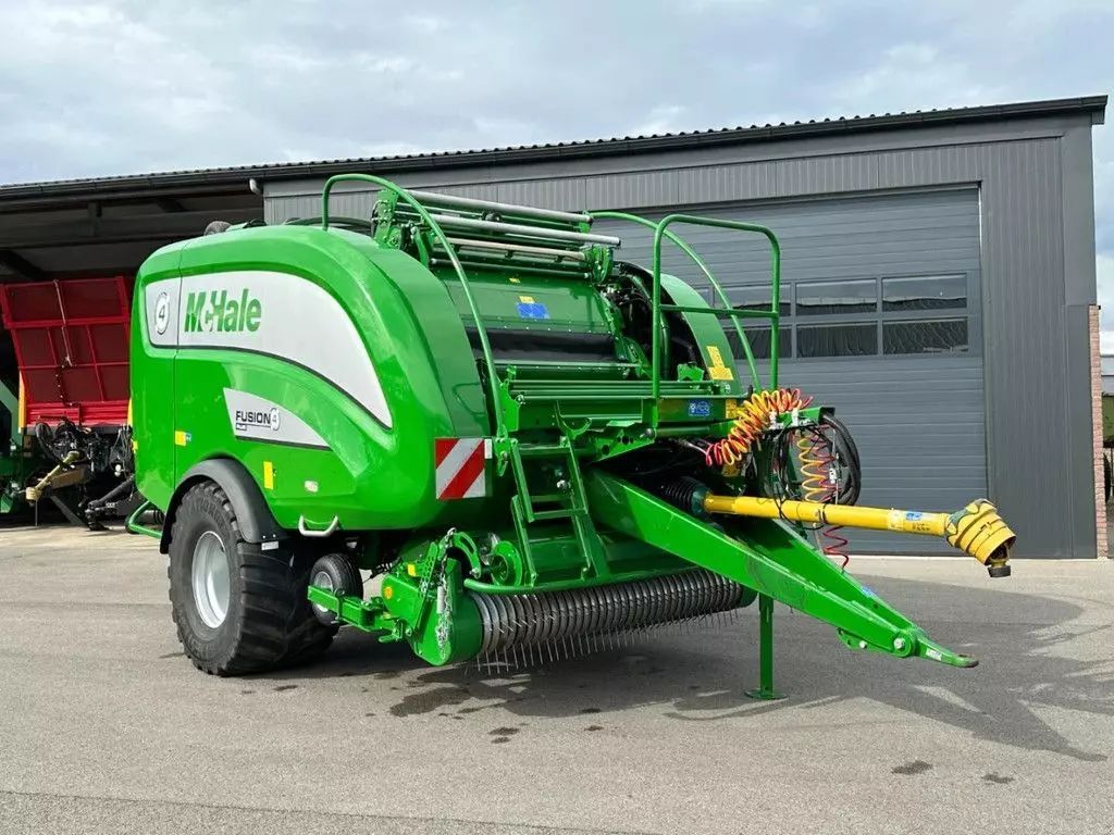 E-FARM: McHale Fusion 4 Plus - Presse à balles - id D3EQCJQ - Année: 2023 - Pays-Bas