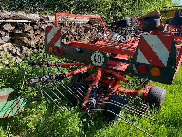E-FARM: Kuhn GA 6632 - Faneuse - id N17AYDK - 8 500 € - Année: 2016 - France