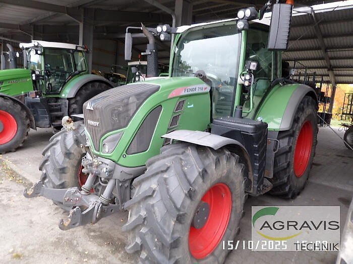 Fendt 718 Vario Trattore 64.900 €