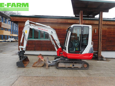 E-FARM: Takeuchi tb 228 ( 2.800kg ) hydr. sw + hydr. böschungsl. - Tractor - id SSGQKKS - €23,950 - Year of construction: 2017 - Engine power (HP): 24