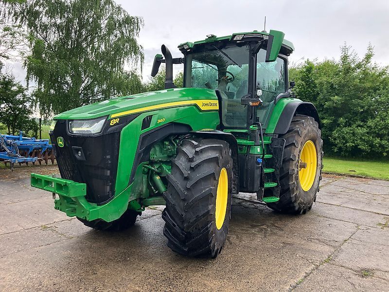 John Deere 8R 340 Tractor €155,000